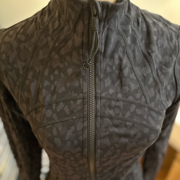 Lululemon define jacket NWOT - Picture 8 of 9